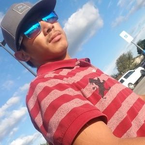 Meet your Posher, Noel